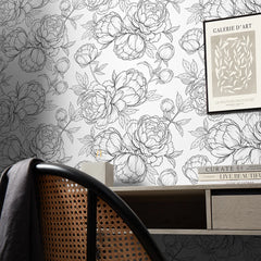Flora Wallpaper in Monochrome