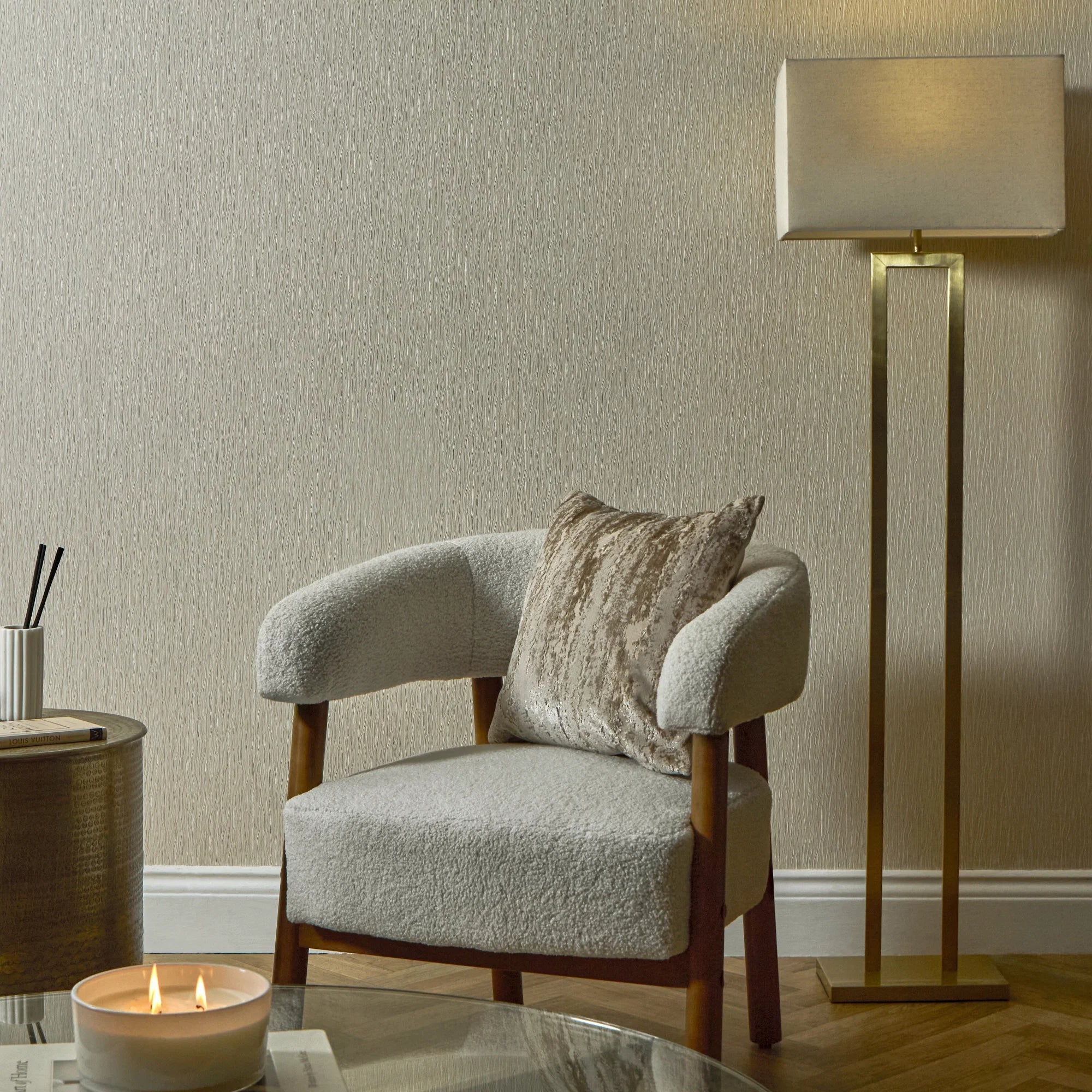 Crushed Silk Wallpaper in Cream