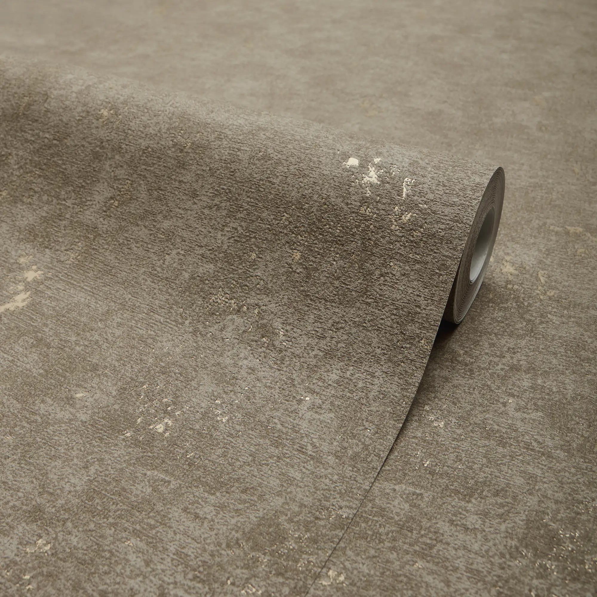 Malmo Wallpaper in Mocha with Gold Metallic
