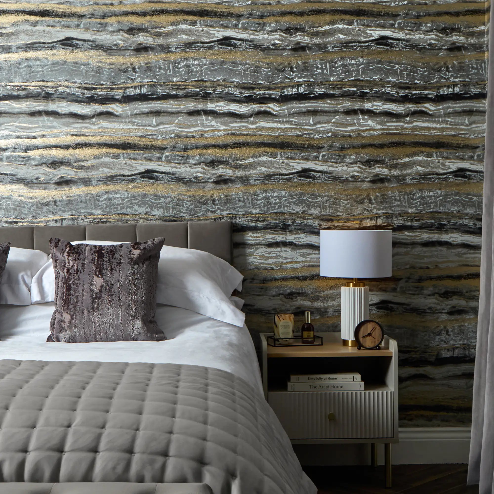 Oslo Wallpaper in Charcoal and Black with Gold Metallic